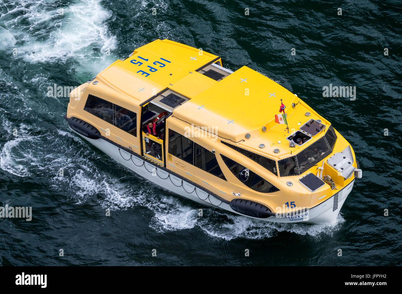 Offerta Barca della nave da crociera AIDAsol nel Geirangerfjord, Norvegia Foto Stock