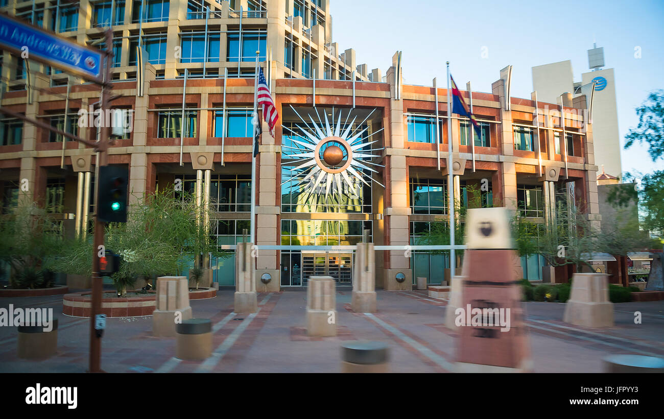 Phoenix City Hall, che mostra la città del logo, il Phoenix Bird, Phoenix, capitale dello stato dell'Arizona, Stati Uniti d'America Foto Stock