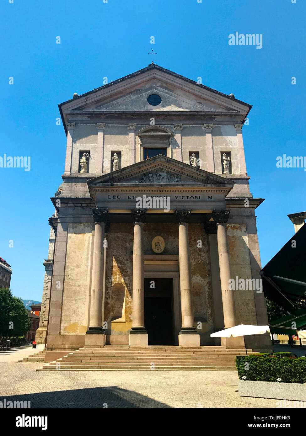 Città Intra Italia chiesa San Vittore distintiva architettura Foto Stock