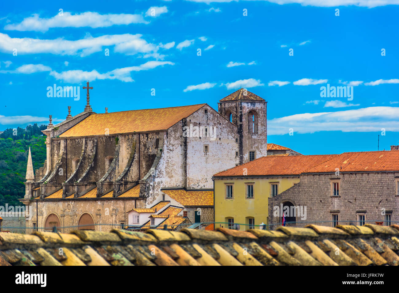Vista in chiesa di marmo nella vecchia città di Dubrovnik, famoso punto panoramico e scenari di gioco di troni. Foto Stock
