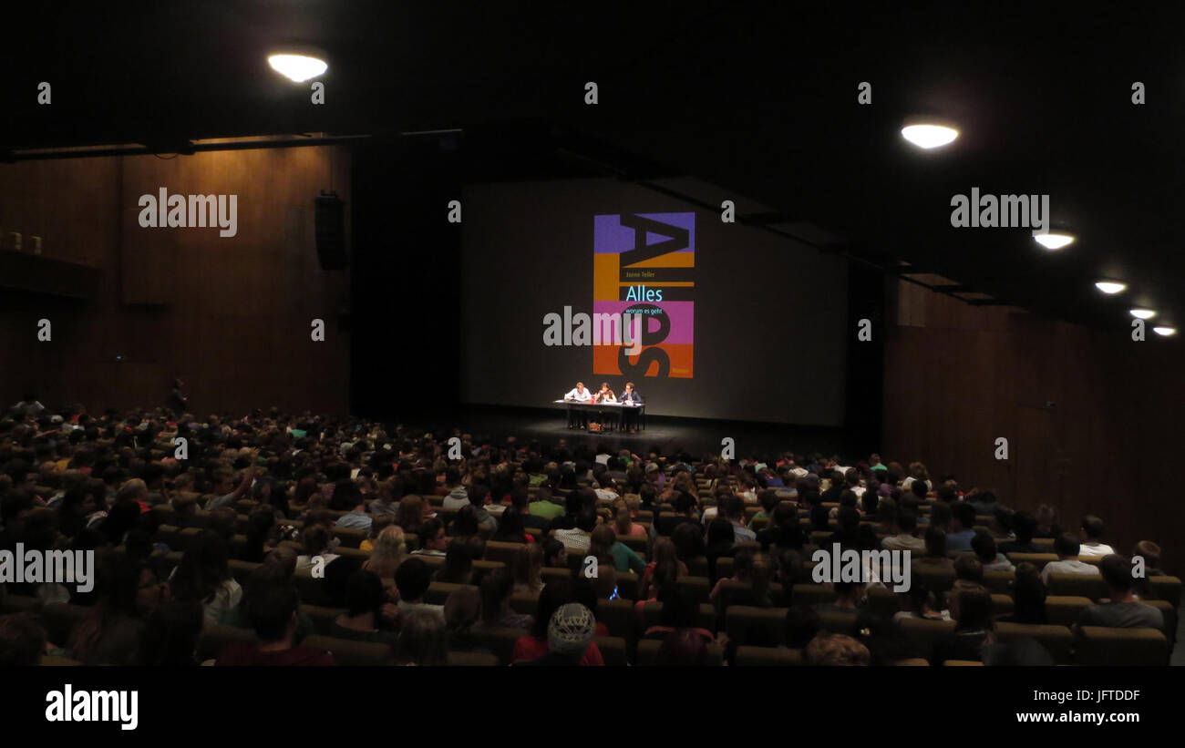 13. internationales literaturfestival berlin - Haus der Berliner Festspiele - Große Bühne - Weltpremierenlesung aus Alles - Worum es geht von Janne Teller Foto Stock