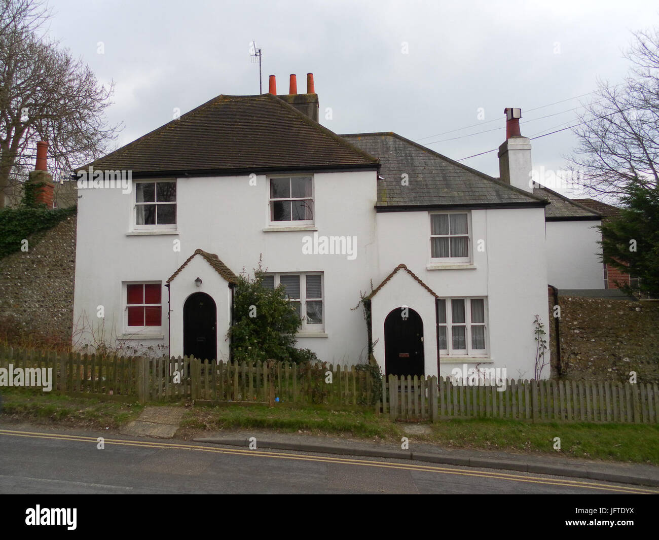 18-20 guidato su strada, Portslade (febbraio 2013) Foto Stock