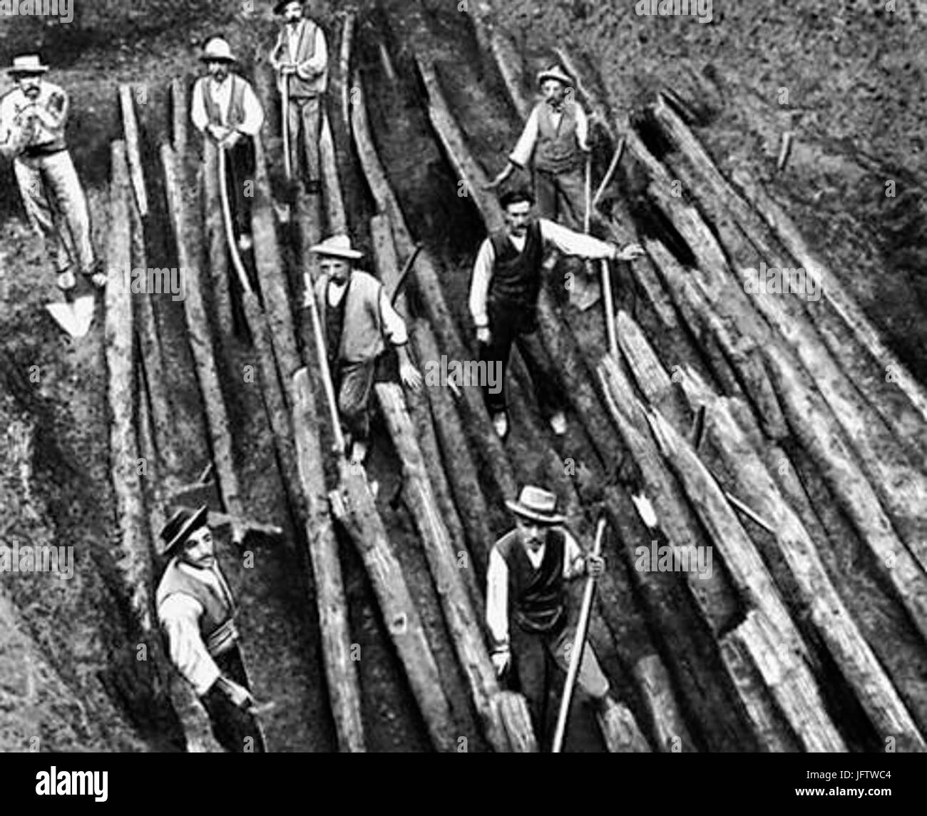 D09DE181D182D0B0D182D0BAD0B8 D0BDD0B0D181D182D0B8D0BBD0B0 D181D0B2D0B0D0B9D0BDD0BED0B3D0D0BFD0BED181D0B5D0BBD0B5D0BDD0B8D18F 28D182D0B5D180D180 00 Foto Stock