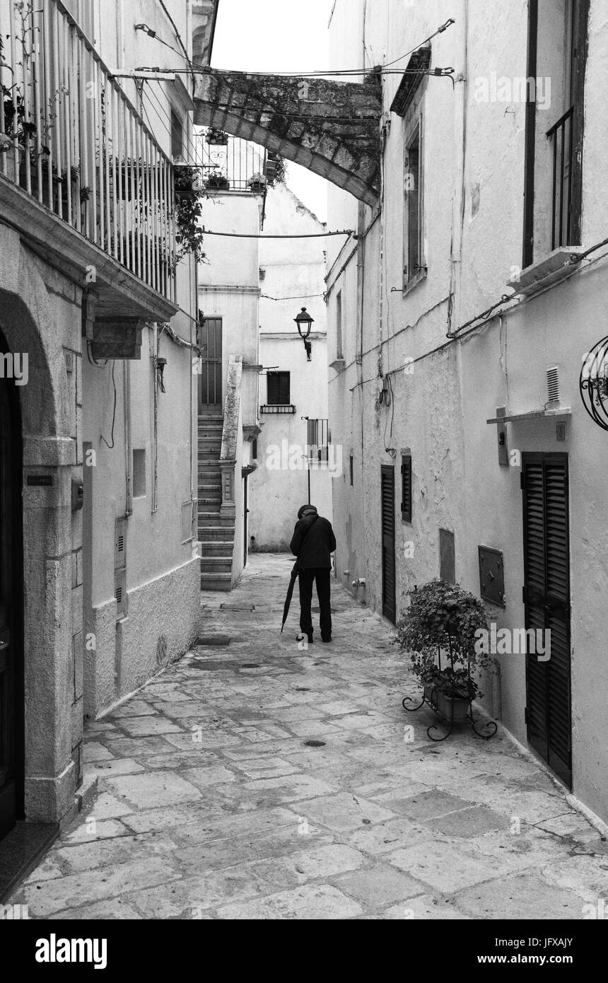 Locorotondo (Puglia, Italia) - La splendida facciata bianca cittadina in provincia di Bari, scelto tra i top 10 borghi più belli del Sud Italia Foto Stock