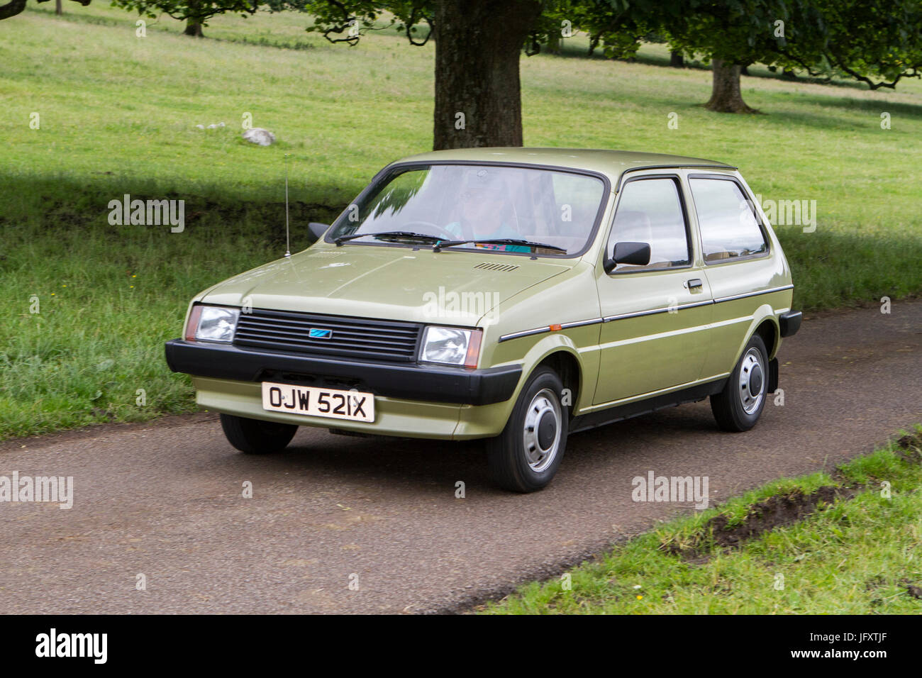 1981 anni '80 Austin Mini Metro L 1000cc benzina berlina; auto classiche, veicoli d'epoca, veterano amato, restaurato vecchio timer, Motori da collezione, Regno Unito Foto Stock