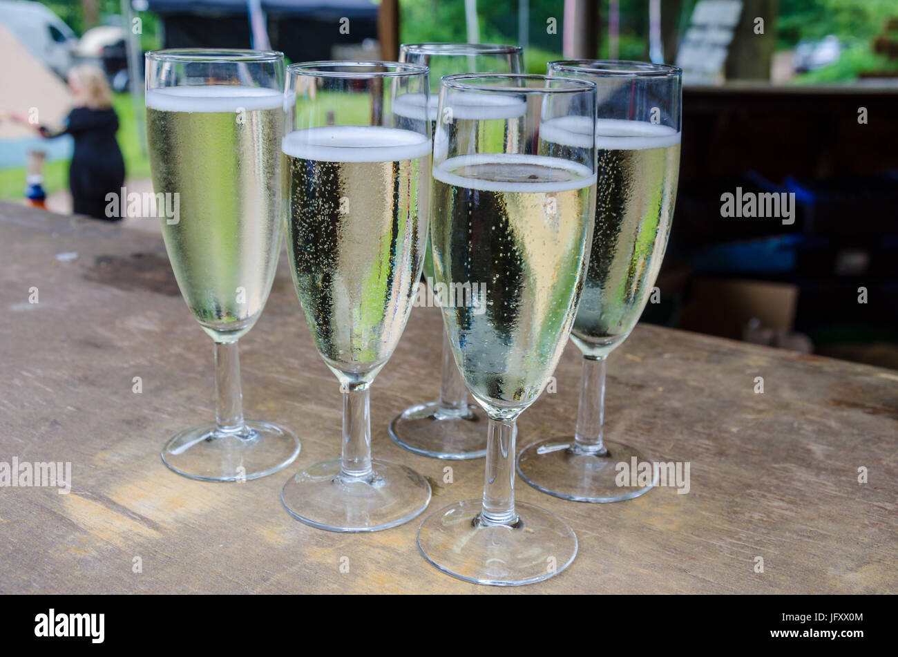 Bicchieri di prosecco a un matrimonio Foto stock - Alamy