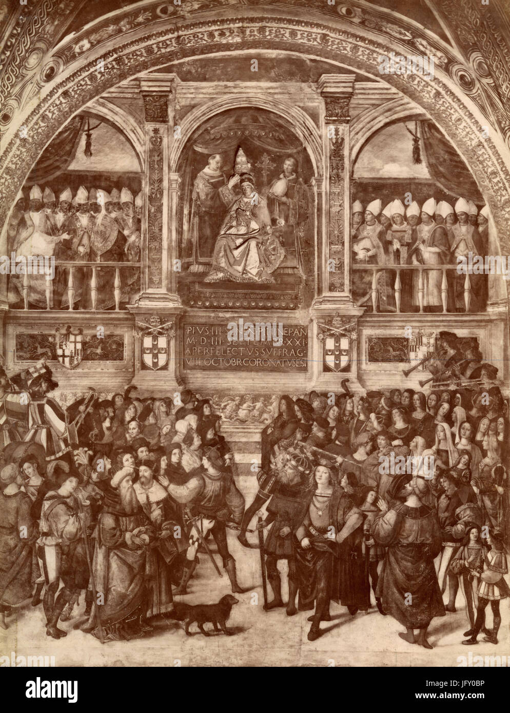 Enea Piccolomini incoronato Papa Pio II, affrescato in Libreria Piccolomini del Pinturicchio, Siena, Italia Foto Stock