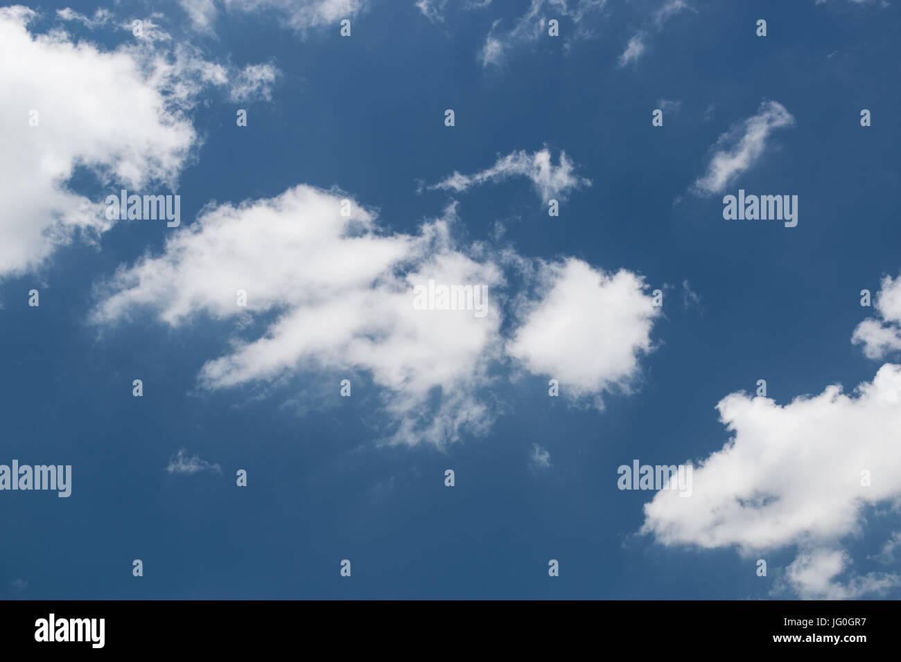 Cumulus Fractus nubi in un caldo pomeriggio del Texas Foto Stock