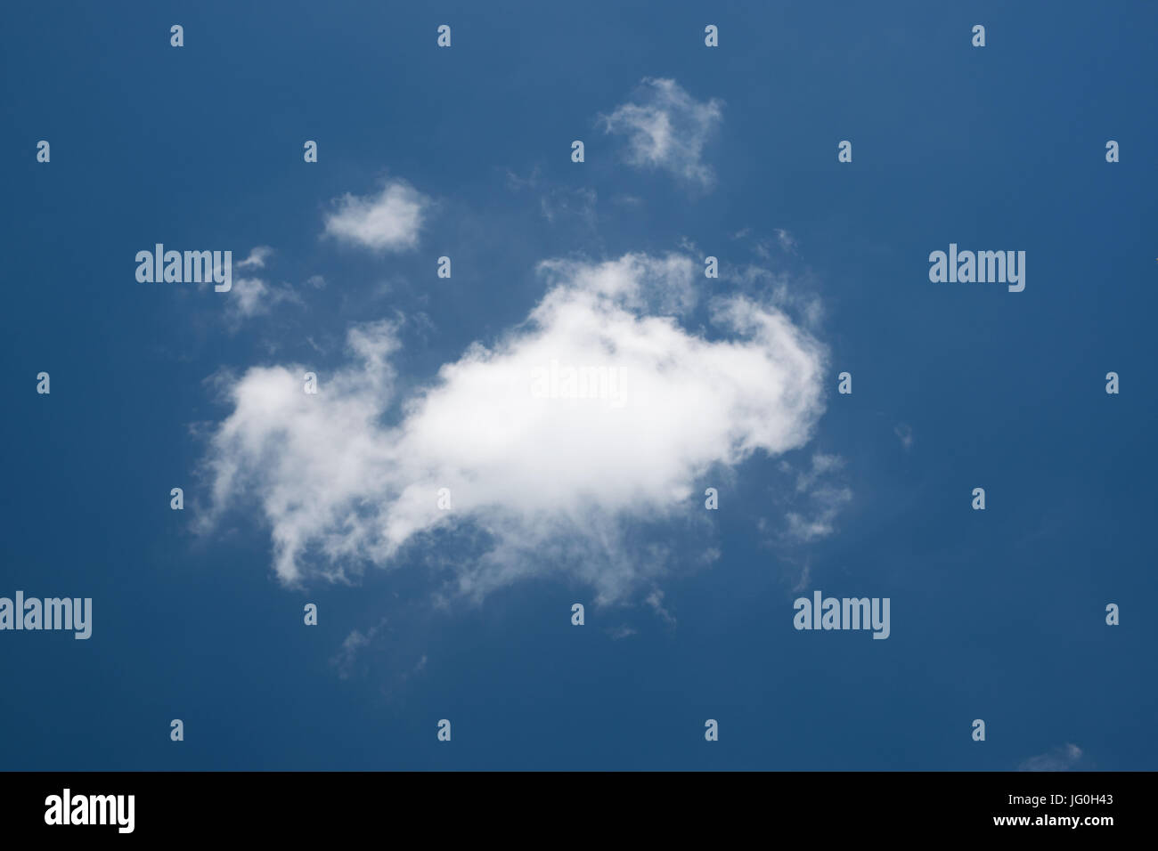 Cumulus Fractus nubi in un caldo pomeriggio del Texas Foto Stock