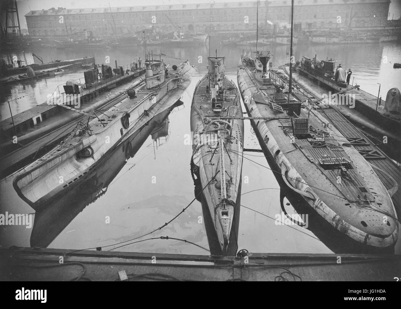 Sommergibili tedeschi a Cherbourg NH 197 Foto Stock