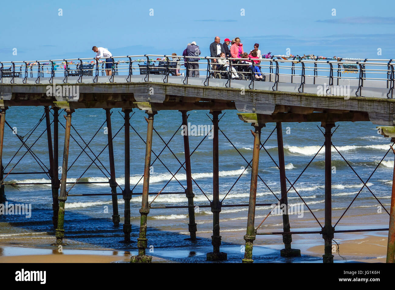 Tipico inglese estate vacanza mare, Saltburn dal mare, North Yorkshire Foto Stock