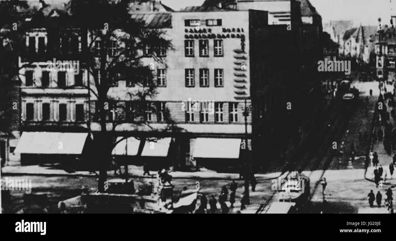 Hugo Schmölz 28geb. 21. Januar 1879 a Sonthofen3B gest. . Aprile 1938 in Köln29 Düsseldorf Breidenbacher Hof in der Königsallee um 1928. Foto Stock