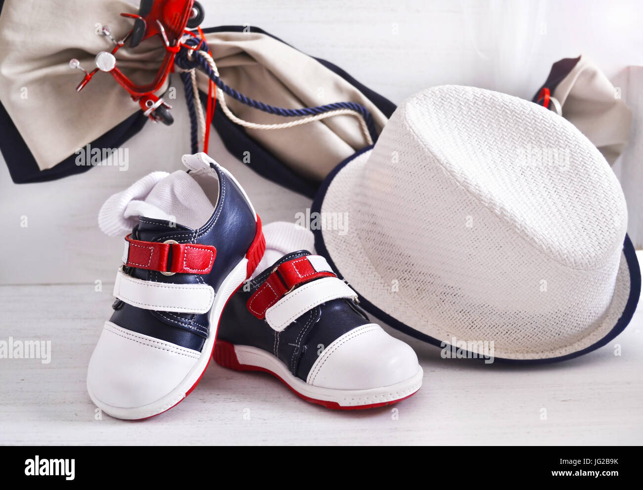 Greco ortodosso - battesimo bimbo abiti, scarpe e hat Foto stock - Alamy