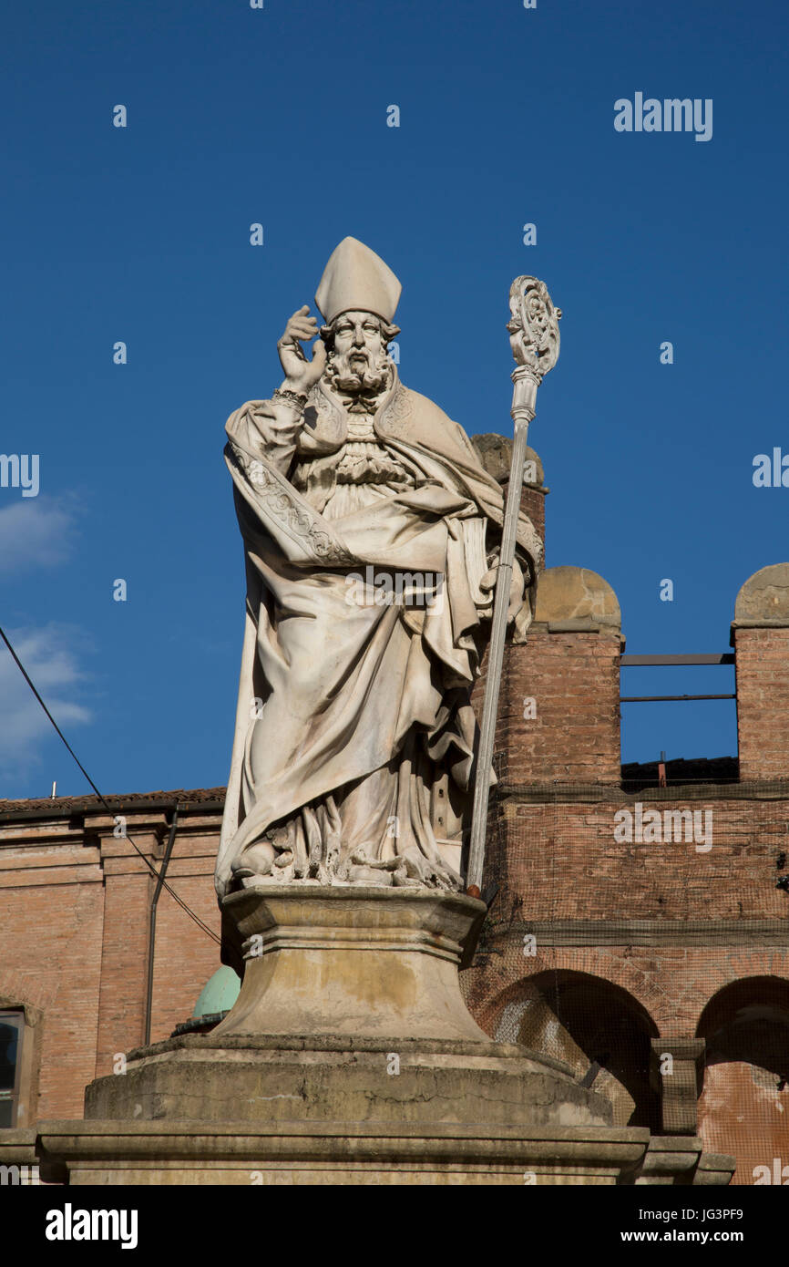 Statua di San Petronio a Bologna, Italia Foto Stock