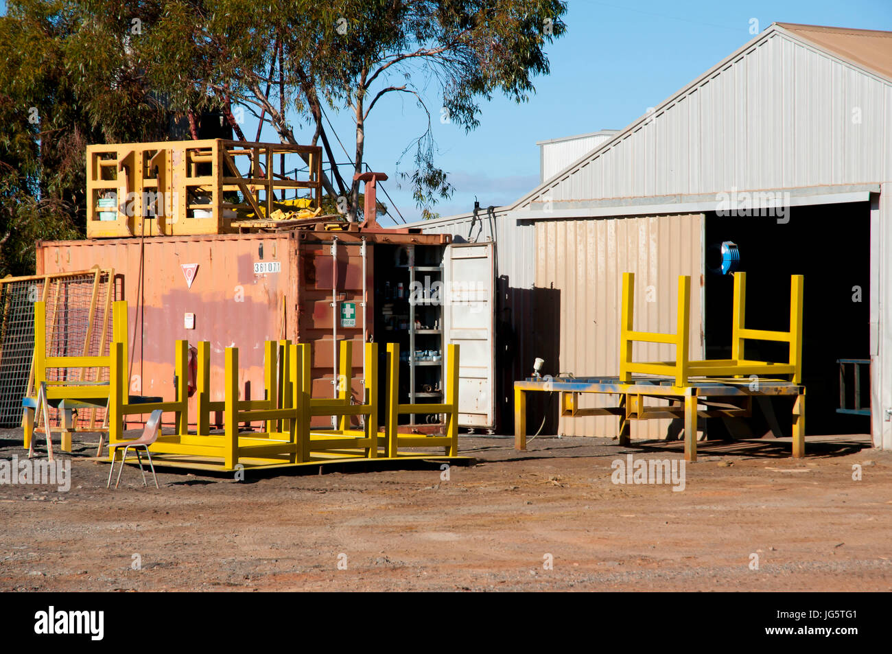 Industriali in metallo verniciato telai Foto Stock