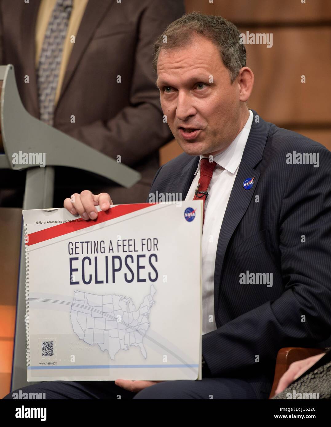 Direzione di missione di scienza della NASA associare amministratore Thomas Zurbuchen parla durante un eclisse solare totale briefing Giugno 21, 2017 a Washington, DC. (Foto di Bill Ingalls via Planetpix) Foto Stock