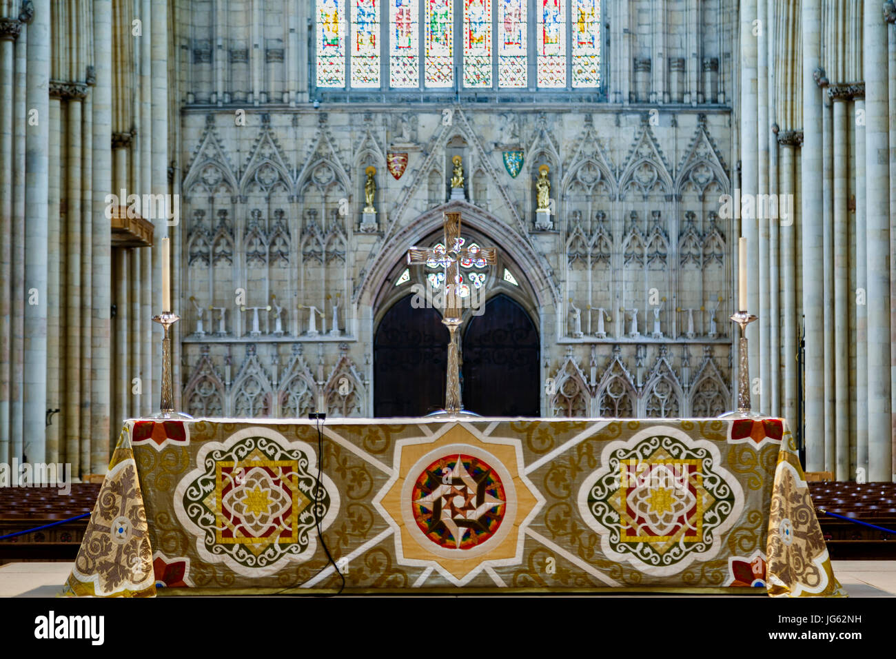 Altare, York Minster (la Cattedrale Metropolitical e Chiesa di San Pietro), York, Yorkshire, Inghilterra, Regno Unito Foto Stock