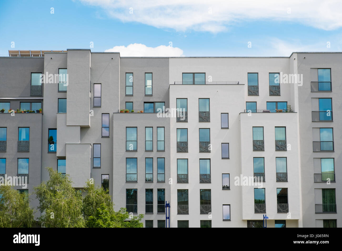 Moderno edificio di appartamenti facciata - Nuovi edifici appartamento esterno Foto Stock