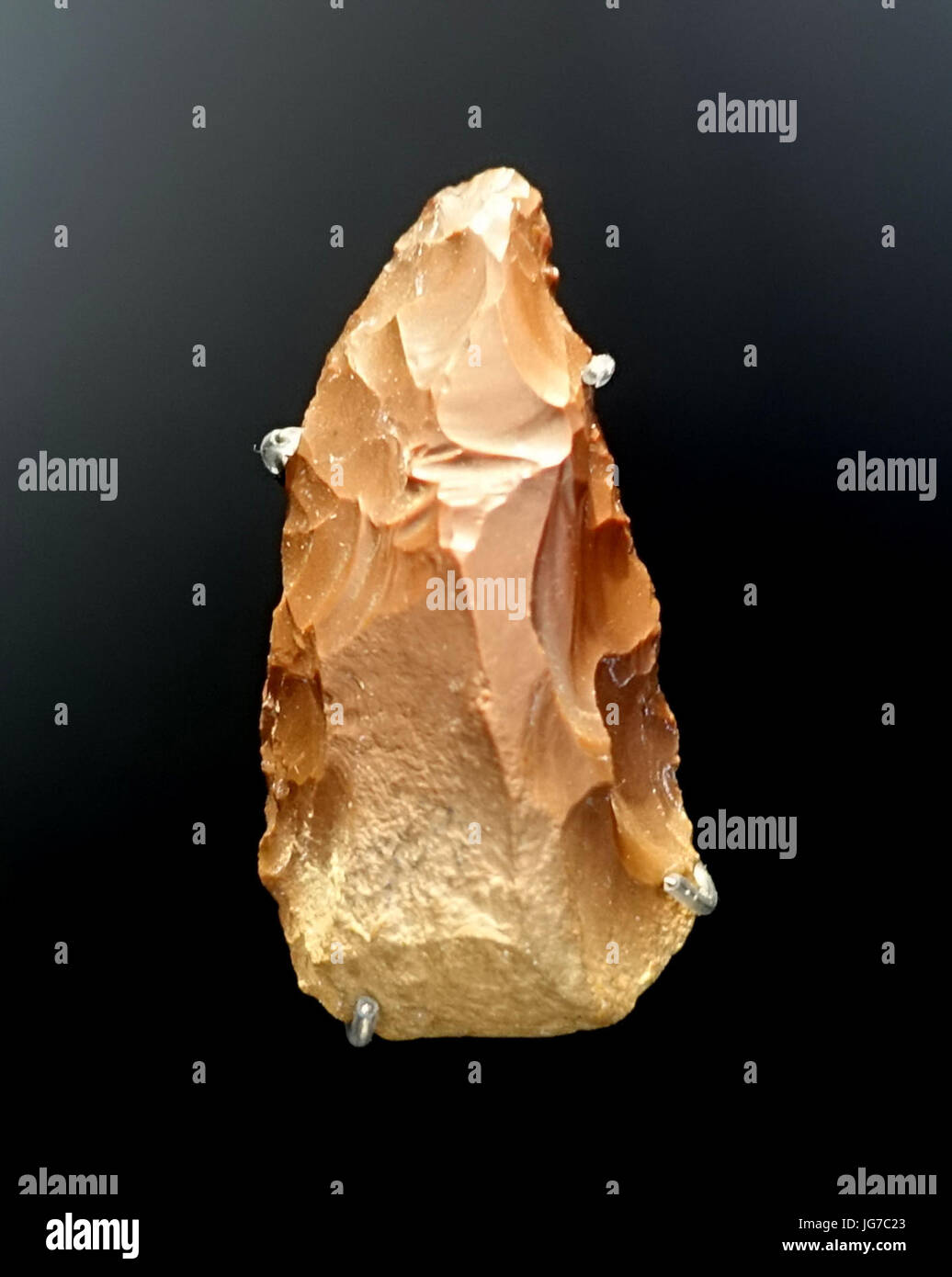 Strumento di pietra, di Neanderthal, Heidenschmiede, Heidenheim, c. 50.000 a 120.000 anni - Landesmuseum Württemberg - Stuttgart, Germania - DSC02696 Foto Stock