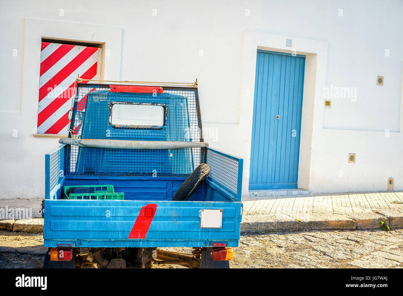 Piccolo italiano moto parcheggiata in Gallipoli, Puglia, Italia Foto Stock