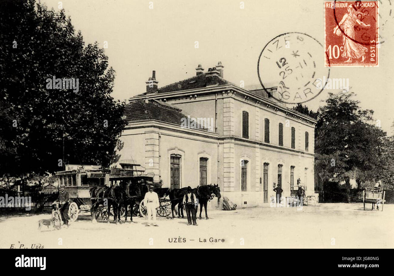 Uzès La gare et les attelages Foto Stock