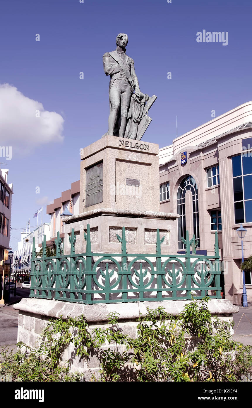 L'Ammiraglio Lord Horatio Nelson statua in bronzo nella Piazza degli Eroi di Bridgetown Barbados. Foto Stock