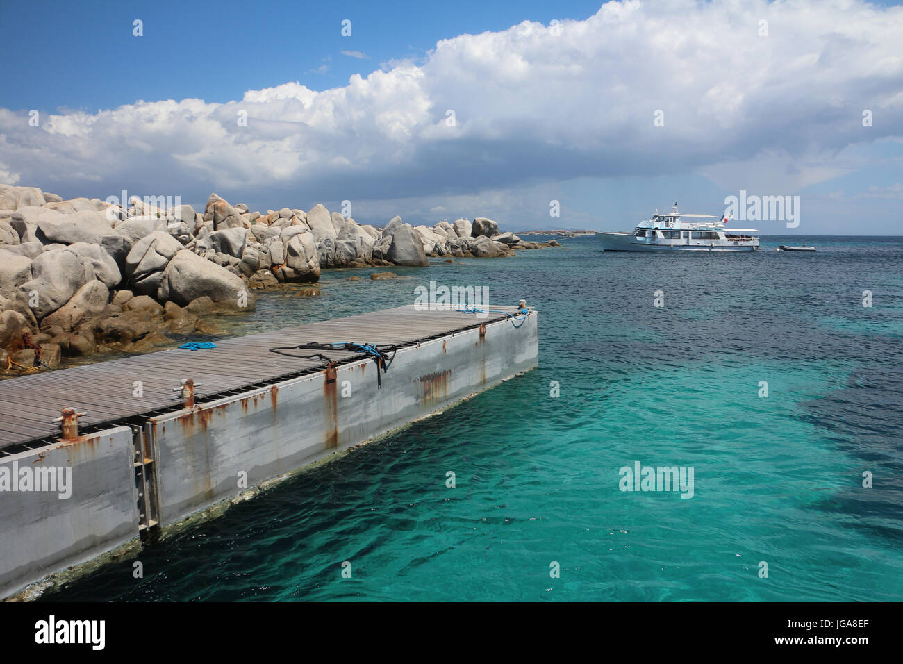 Crusing intorno a Bonifacio (Sud della Corsica) Foto Stock