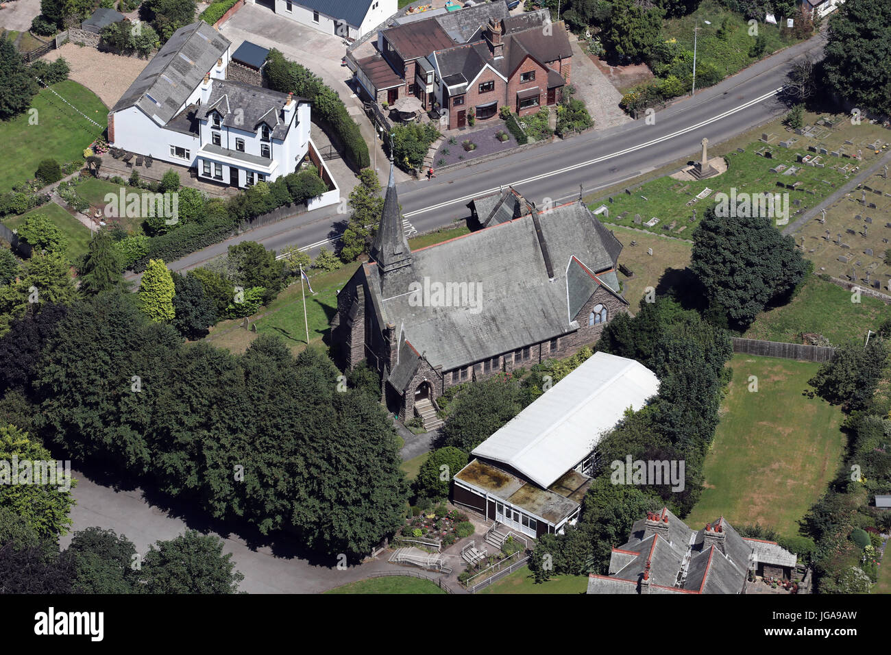 Vista aerea di St Pauls chiesa, Helsby, Cheshire, Regno Unito Foto Stock