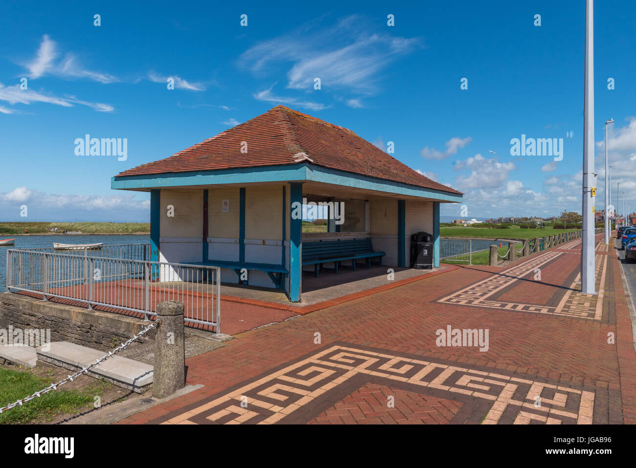 Un rifugio sulla spianata di Fleetwood in Lancashire Foto Stock