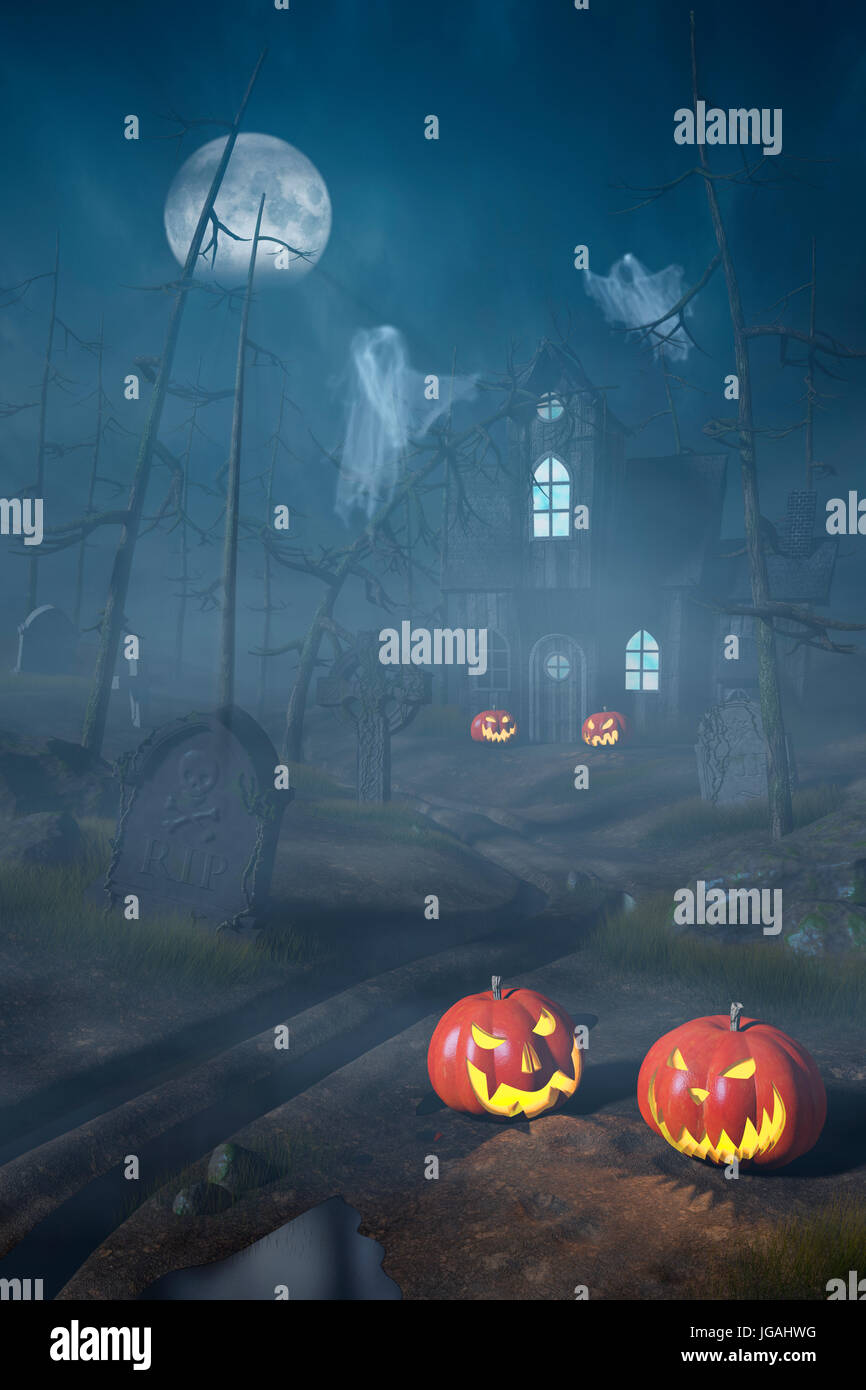 Una cabina in un losco e nebbiosa foresta di Halloween di notte con Jack O'lanterne e fantasmi. Foto Stock