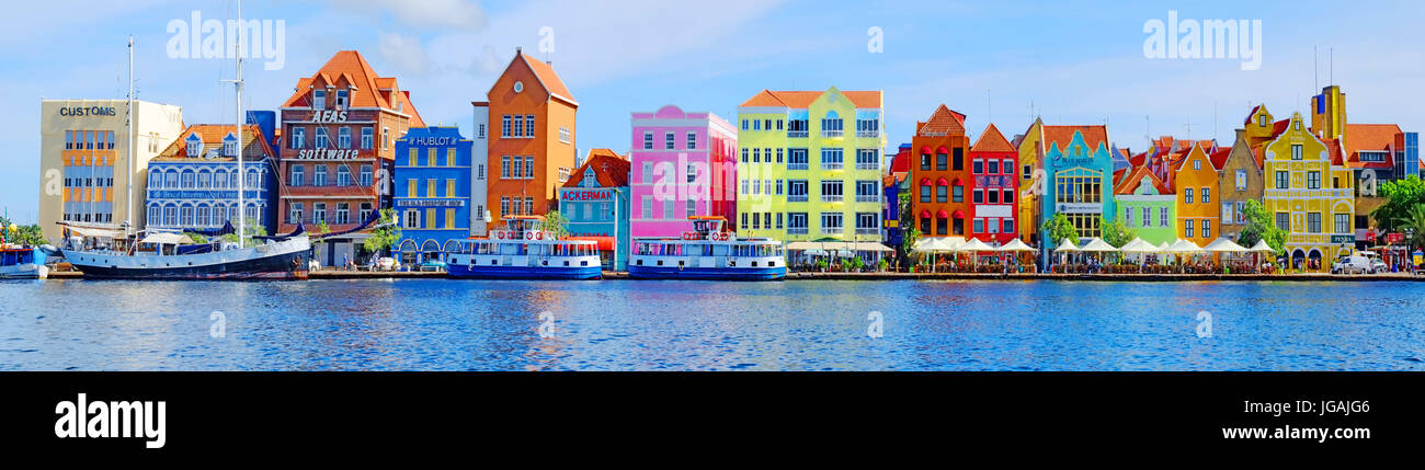 Handelskade case mercantili Willemstad Curaçao Antille olandesi Island Paesi Bassi meridionali isola dei Caraibi crociera da Miami Florida Foto Stock