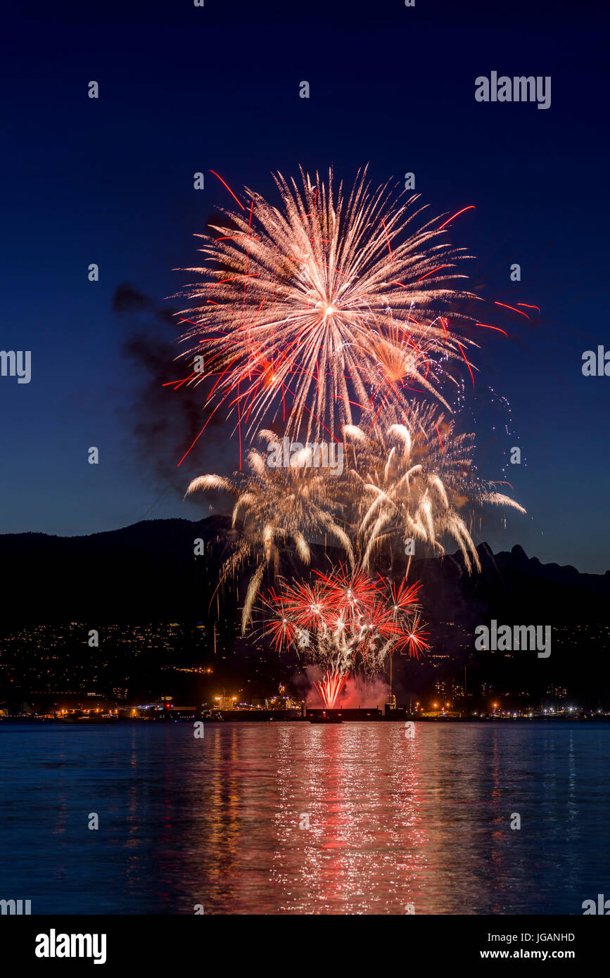 Fuochi d'artificio, Vancouver, British Columbia, Canada. Foto Stock