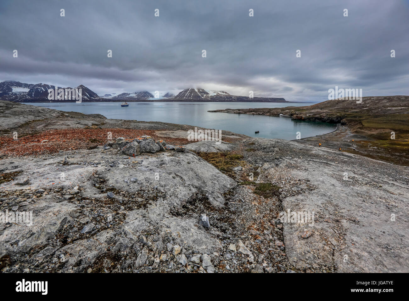 Paesaggio incontaminato di arctic isola delle isole Svalbard (Spitsbergen) nel lontano nord Foto Stock