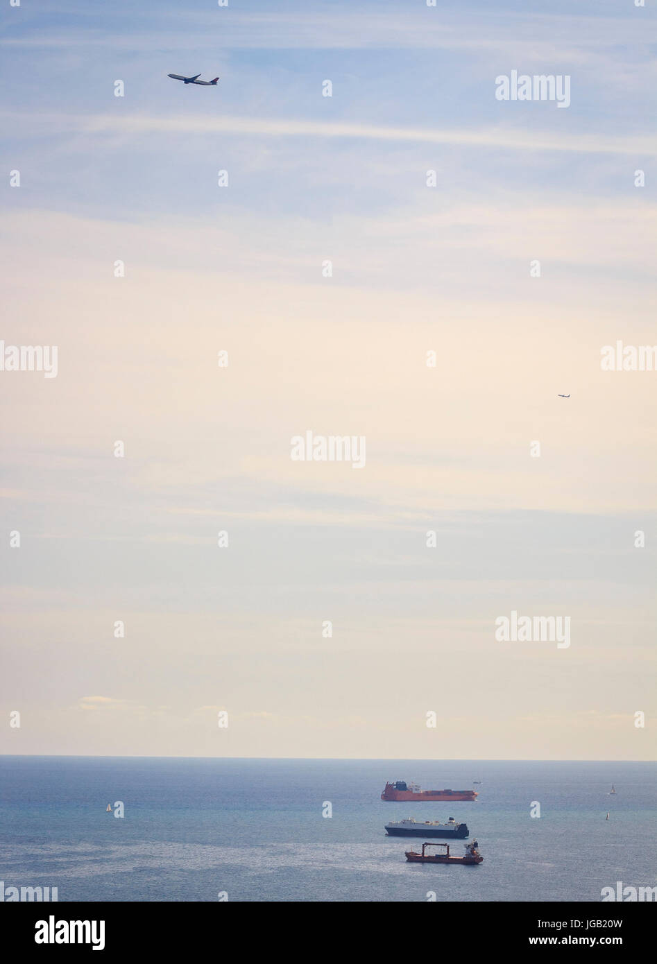 I diversi mezzi di trasporto - Navi e aerei Foto Stock