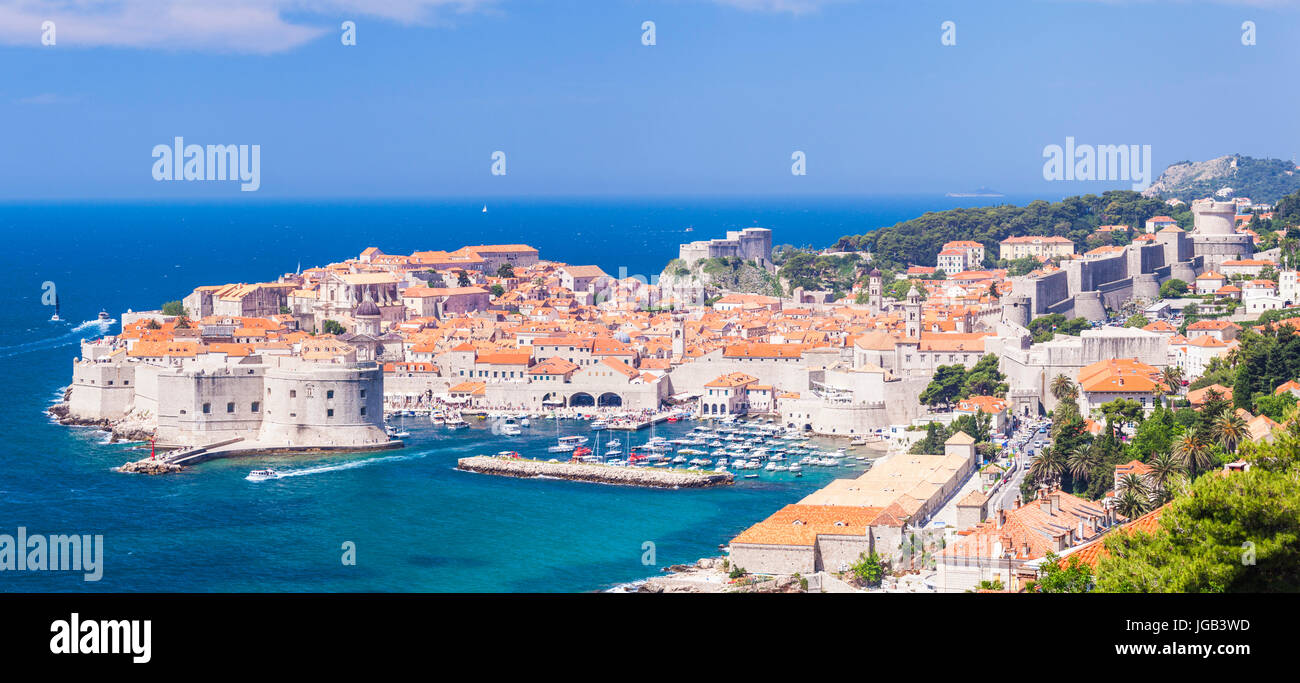 Croazia Dubrovnik Croazia costa dalmata Dubrovnik Città Vecchia di Dubrovnik vista porto vecchio porto vecchio croazia panorama vista panoramica Foto Stock