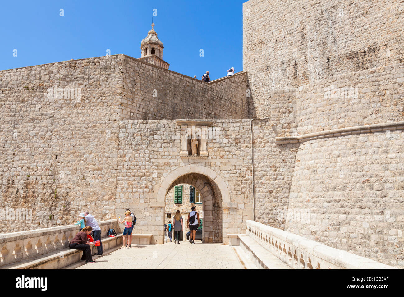 Croazia Dubrovnik Croazia costa dalmata Dubrovnik cancello PLOCE nelle vecchie mura della città di Dubrovnik le mura della città vecchia città di Dubrovnik Città Vecchia Dalmazia, Croazia Foto Stock