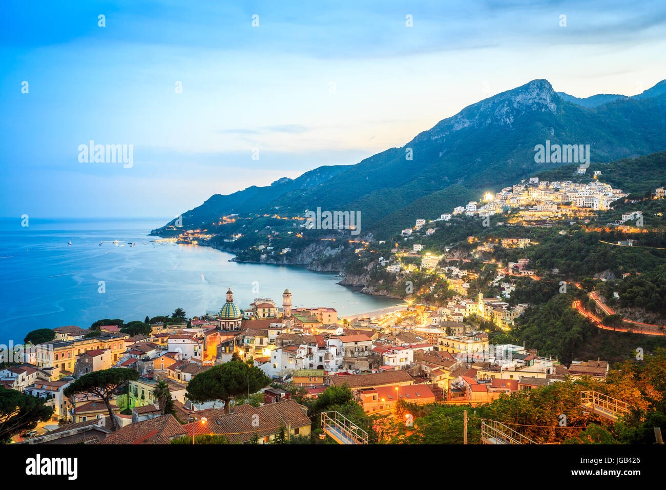 Vietri Sul Mare, sulla costa di Amalfi, Salerno, Campania, Italia Foto Stock