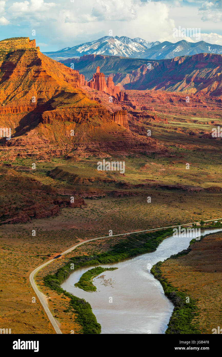 Le Torri di Fisher nella luce del tramonto, vicino a Moab, Utah, Stati Uniti d'America Foto Stock