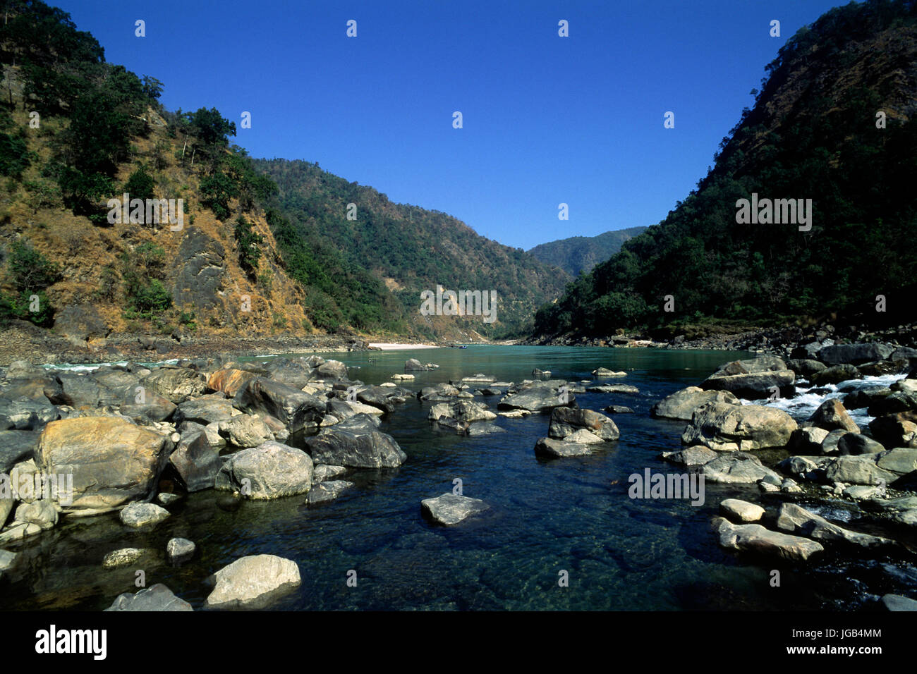 India, Uttarakhand, fiume Gange a nord di Rishikesh Foto Stock