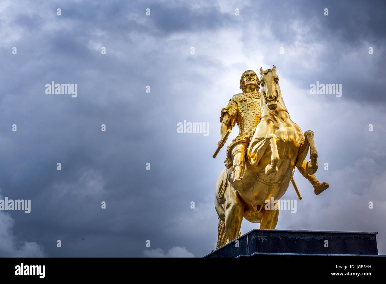 Storica statua dorata in Dresden Foto Stock