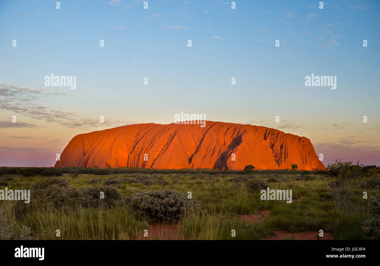 Uluru Ayers rock, uluru-kata-Tjuta National Park, il territorio del nord, l'australia Foto Stock