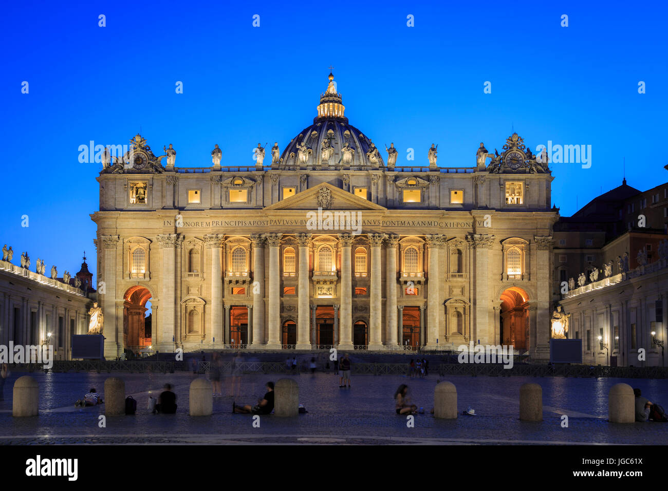 La Basilica di San Pietro e la Città del Vaticano, Roma, Italia Foto Stock