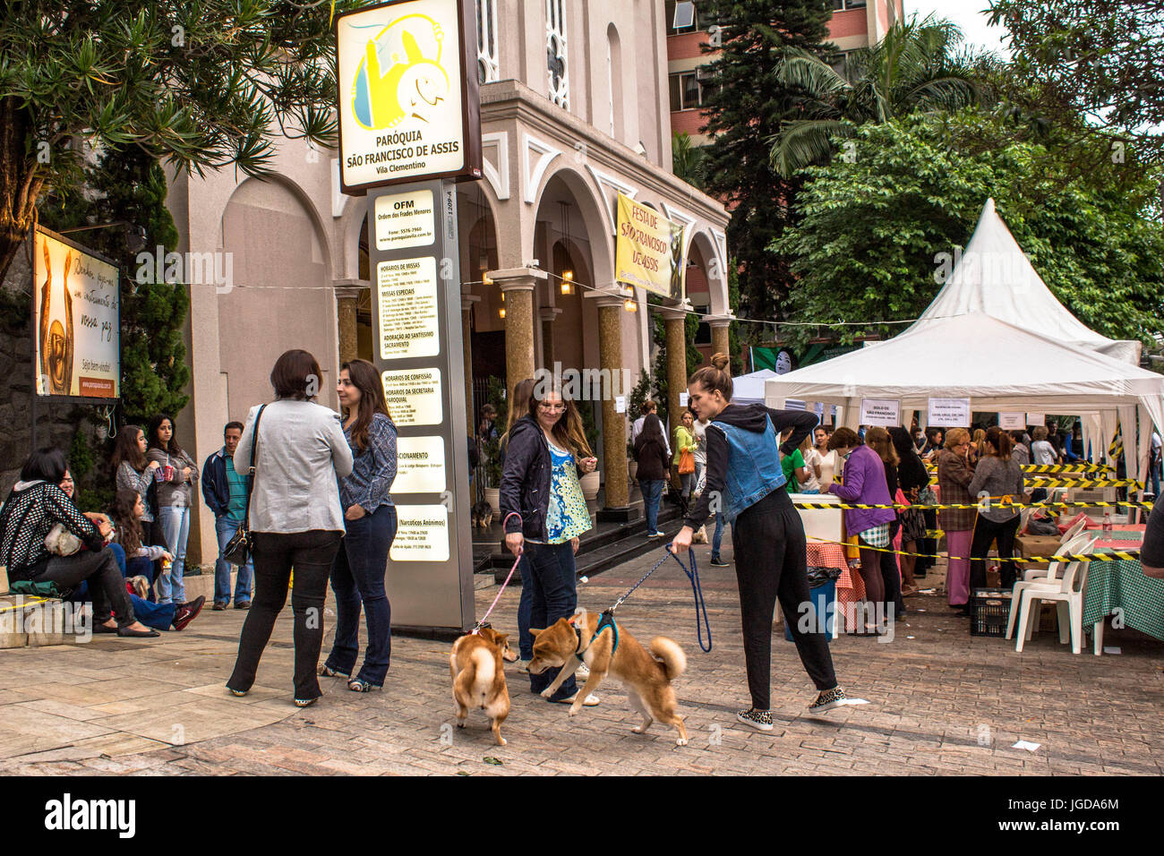 Chiesa di San Francisco di Assis, 04/10/2015, Capitale, Vila Clementino, São Paulo, Brasile. Foto Stock