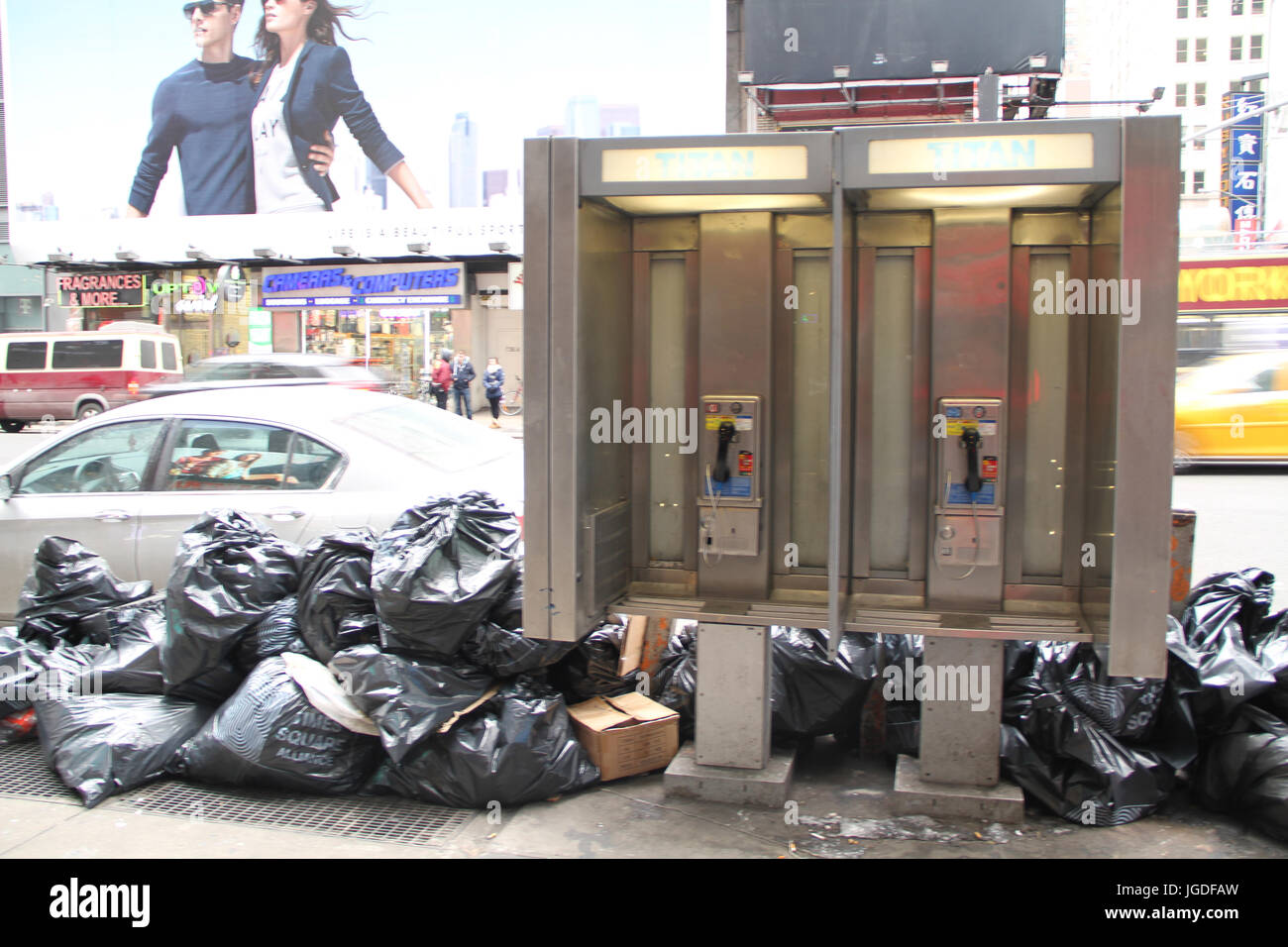 Telefono pubblico chiosco, Times Square, New York, Stati Uniti Foto Stock