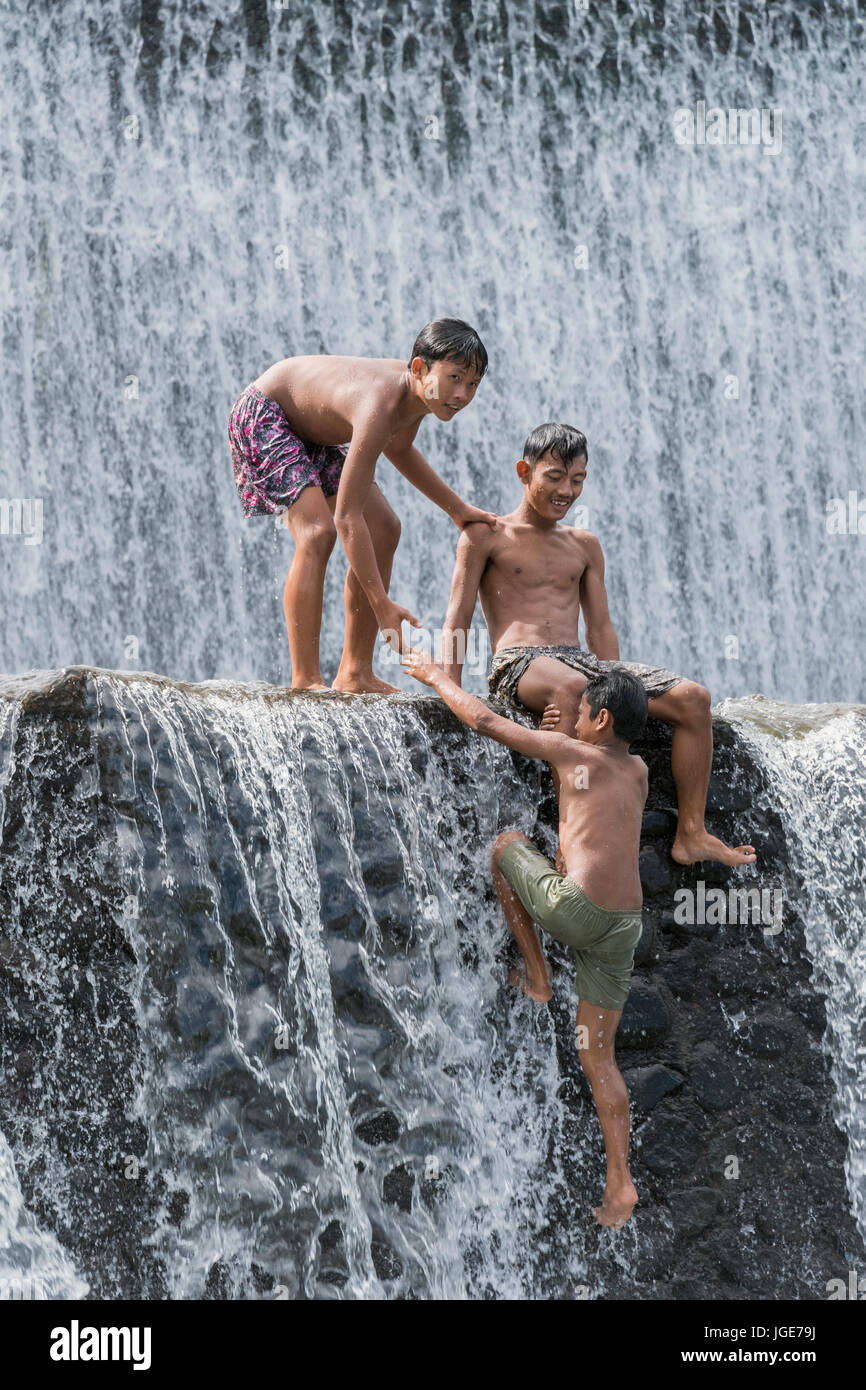 Mano, Tukad Unda Dam, Klungklung, Bali, Indonesia Foto Stock