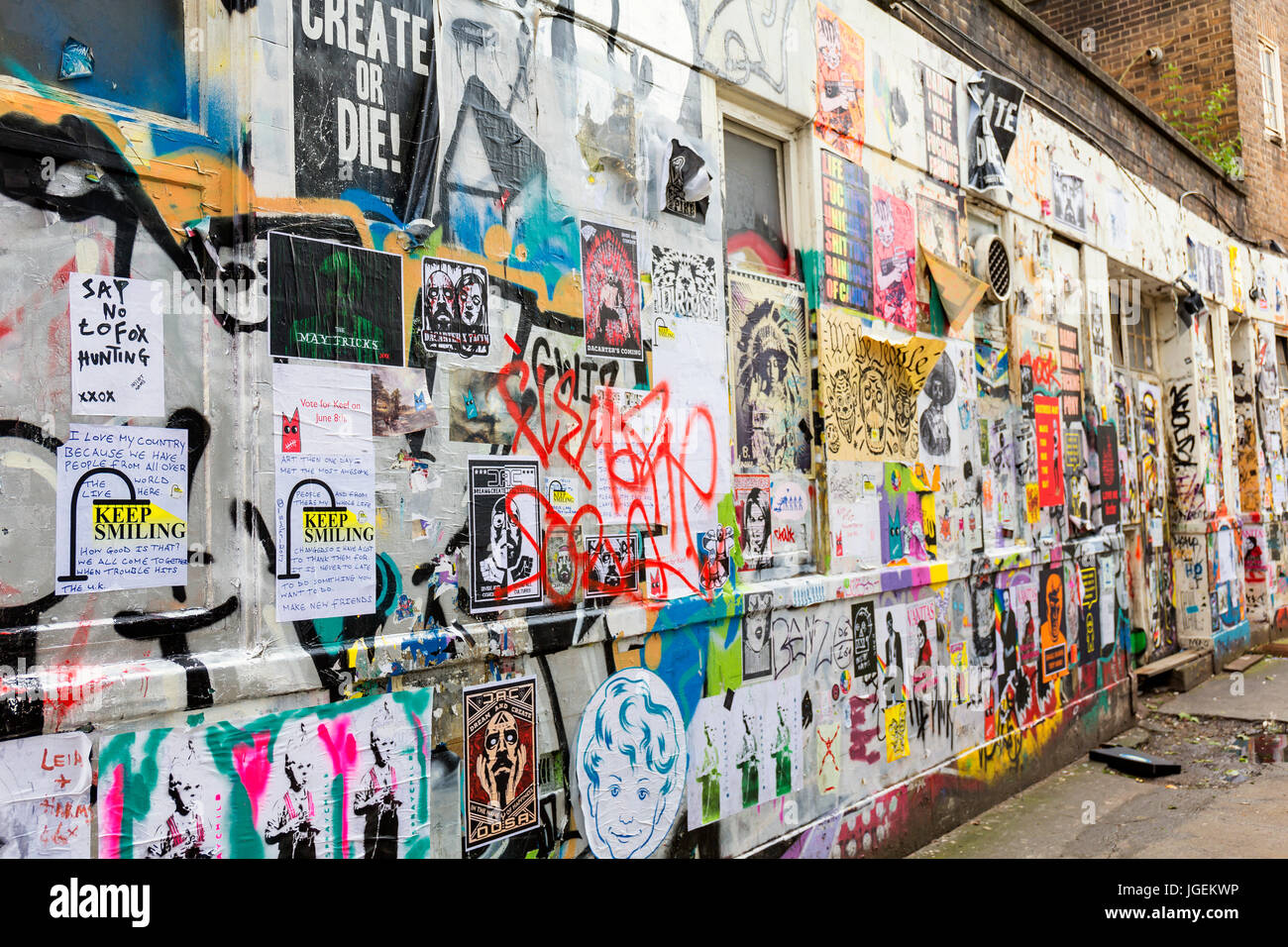 Muro di graffiti vicino a Brick Lane a Tower Hamlets London Foto Stock