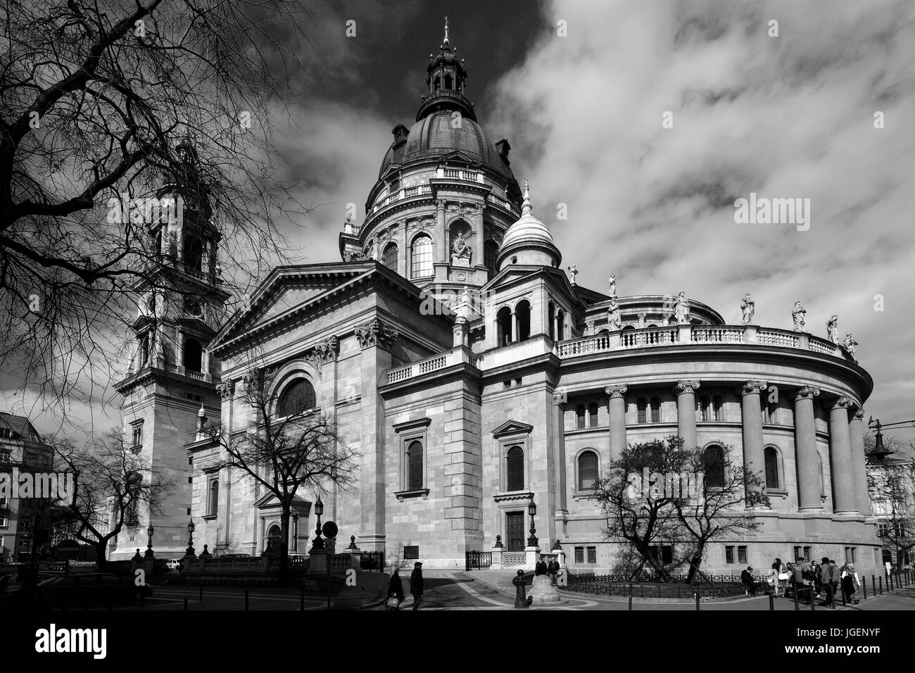 Esterno della Chiesa Cattolica Romana di St Stephens Basilica, città di Budapest, Ungheria Foto Stock