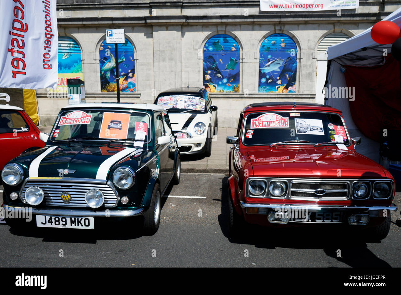 Brighton, Regno Unito - 17 Maggio 2015: Londra a Brighton Mini auto Run. Questo evento annuale è organizzato da Londra e di Surrey Mini Owners Club. Foto Stock