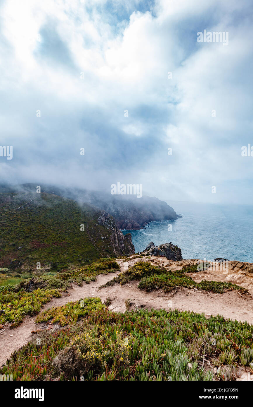 Una vista dell'Oceano Atlantico e rocce da cape rock Foto Stock