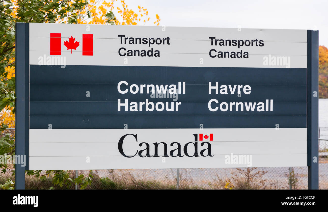 Un segno per la Cornovaglia Harbour gestito da Transport Canada in Cornovaglia, Ontario, Canada. Foto Stock